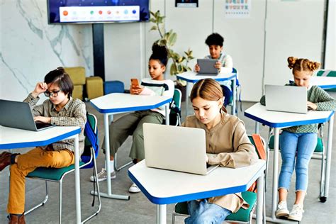 La Tecnologia En La Educacion Otosection