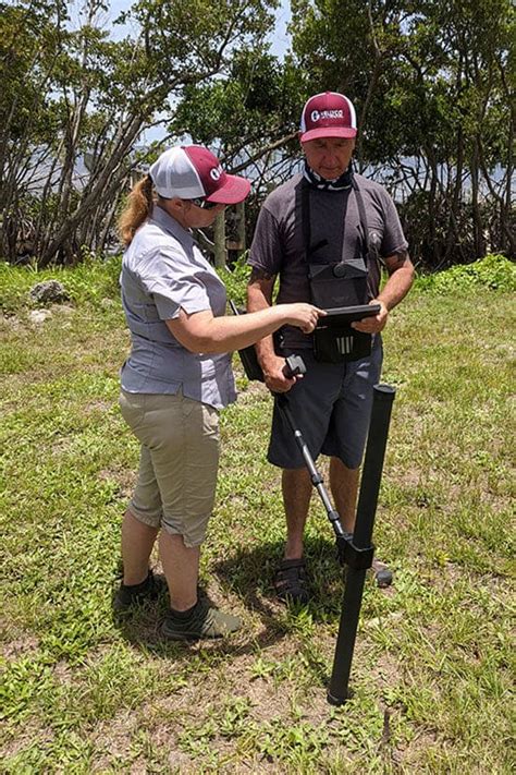 Okm Exp 6000 In The Curse Of Oak Island Gold Detectors Canada