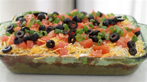 How To Make 7 Layer Dip Easy Homemade Seven Layer Bean Dip Recipe Youtube