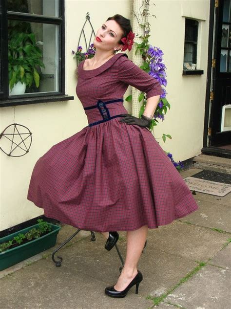 Plus Size Vintage Plus Size 1950s Vintage Dresses 300x400 Plus Size