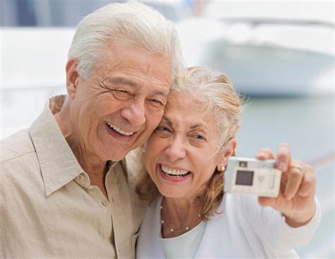 Identidad Y Autoestima En La Tercera Edad