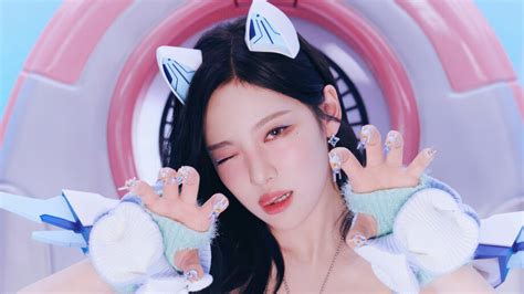 Ningning Aespa Hot Mess K K Wallpaper IPhone Phone