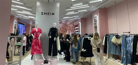 Torontos Shein Pop Up Is Now Open At The Eaton Centre