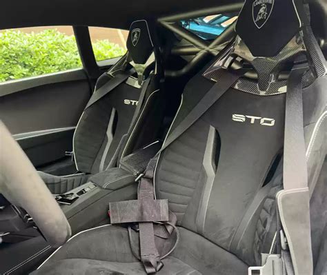Noleggio Lamborghini Huracan Sto A Breve E Lungo Termine Budy Luxury Rent