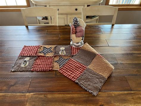 Plaid Homespun Primitive Rag Quilt Table Runner Christmas Red America