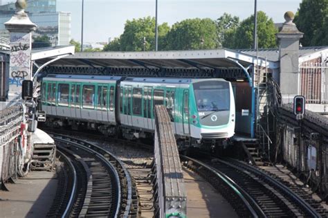 Travaux Sur Le M Tro Parisien Deux Lignes Fortement Impact Es Pendant