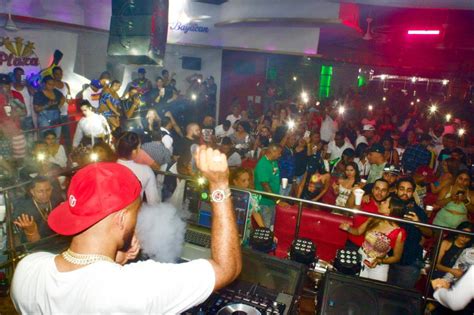 Dj Adoni Inicia Gira De Presentaciones En Rd Con Un Fin De Semana Sold