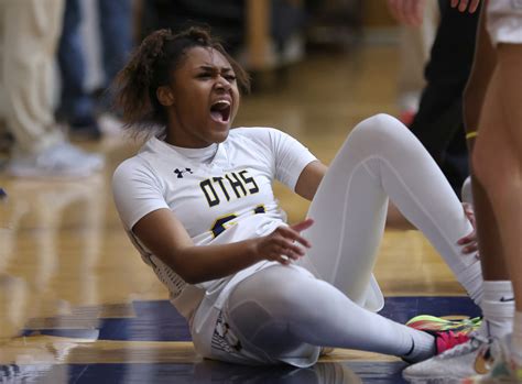 Photos: O'Fallon girls basketball edges Alton in Illinois sectional ...