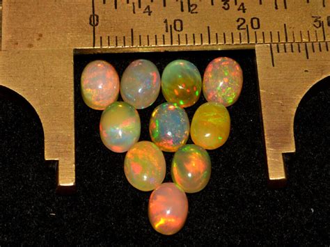 Äthiopischer Feuer Opal Edelstein Oval Schlicht 5 40Ct 5x7mm Cabochon