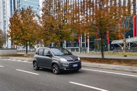 Novos Fiat Panda e Tipo já estão disponíveis Saiba o que mudou Novos