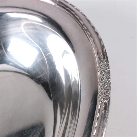 Godinger Silver Art Co. Ltd. Plated Silver Napkin Rings with Handled Lid | EBTH