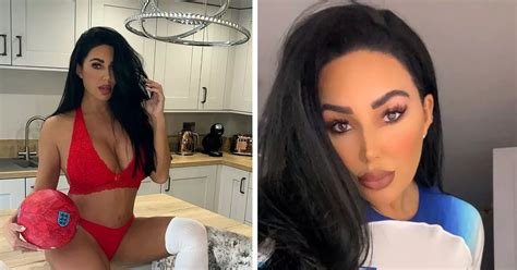 Woman Who Posed In Bikini To Back England At World Cup Slams Online Bullies Hull Live