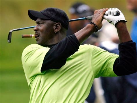 Michael Jordan's golf course fashion faux pas