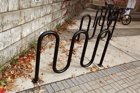 R 8240 Xl Wave Bike Rack Bicycle Parking And Storage