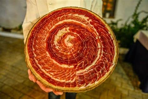 Diferencia entre jamón ibérico y de bellota Retama