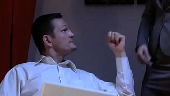 La guapa morena Rihanna tiene sexo en el sofá con su hombre Ian XVIDEOS