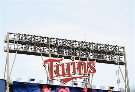 How the Minnesota Twins 60-Man Roster Affects the staff