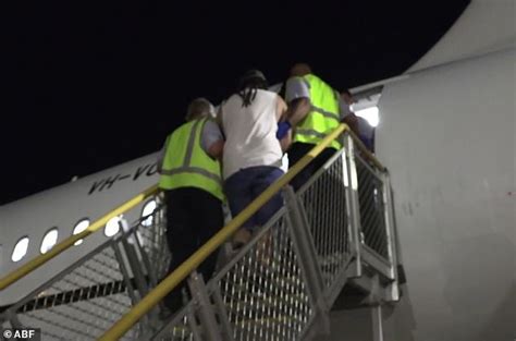 Labor BLOCKS Move To Deport Sex Offenders And Violent Thugs From Australia Daily Mail Online