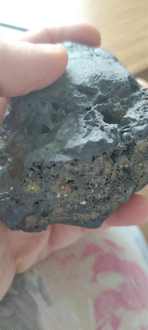 Rock Meteorite Or Slag Rwhatsthisrock
