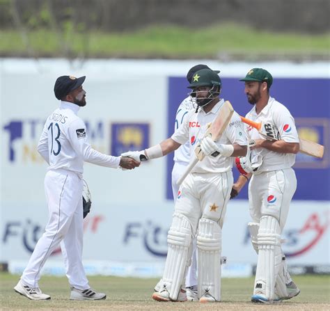 Pakistan Beat Sri Lanka By Four Wickets To Start Icc World Test