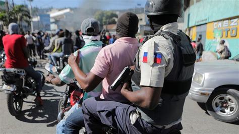 Rioting police rebels in Haiti seize Port-au-Prince streets in protest ...