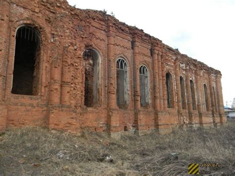 Храм в поселке Бобровка (Свердловская область) / Архив