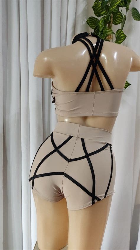Traje Nude Con Lineas Negras Verbena Sportwear