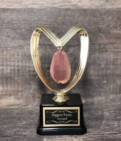 HAIRY Vagina Fantasy Football Loser Trophy Last Place FFL Sacko Trophy Biggest Pussy Funny