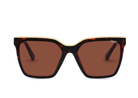 Lizzos Launches Sunglasses Collection With Quay Australia Ps Fashion