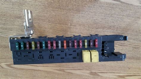 Mercedes W203 Front Sam Fuse Box A 203 545 32 01 Ebay