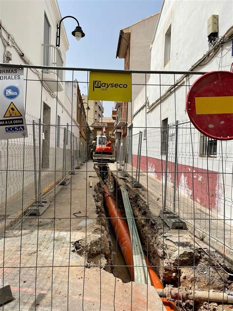 Continúa las obras de renovación de las redes de agua y alcantarillado