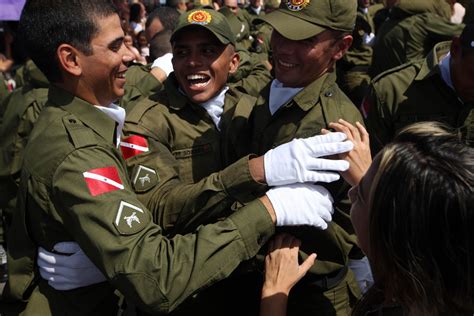 Governo Promove A Formatura De Quase Dois Mil Novos Policiais Militares