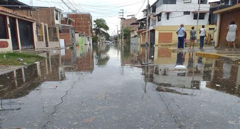 Calles De Piura Amanecen Inundadas Tras Cinco Horas De Lluvia Galeria