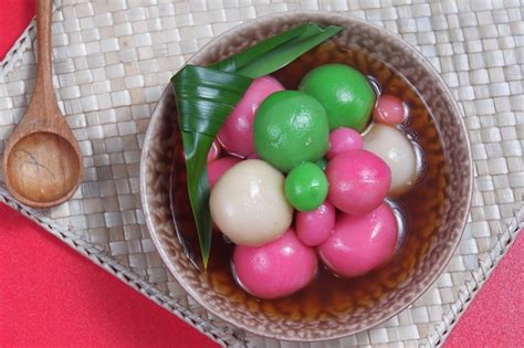 Premium Photo Tang Yuan Wedang Ronde Sweet Dumpling Ball Is A