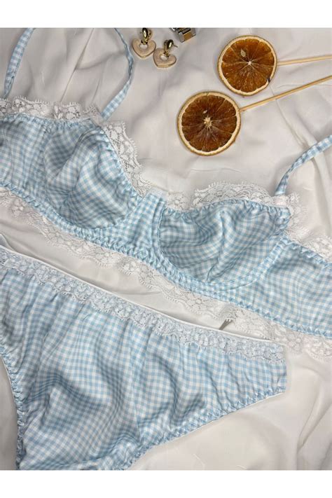 ROZENİN LINGERIE İpeksi Saten Dantel Detaylı Bralet İç Çamaşır Takımı Sütyen Tanga Fiyatı