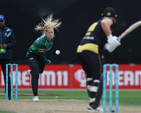 T20 World Cup For Hannah Rowe