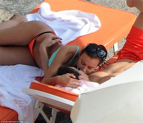 Bradley Cooper E Irina Shayk Vacanze Costiera Amalfitana 59 BRADLEY