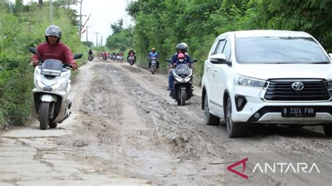 Pemkab Bekasi Alokasikan Dana Rp Miliar Untuk Perbaikan Jalan