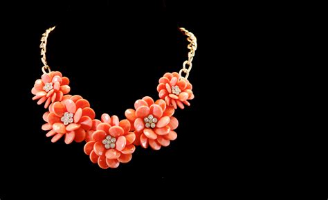 Marvelous Marigolds Necklace