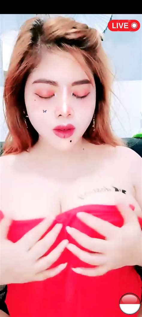 Indonesian Big Tits Red Lips Live Show