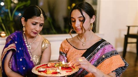 Karwa Chauth Sargi 2023 7 Nutritious Food Items For Your Sargi Thaal