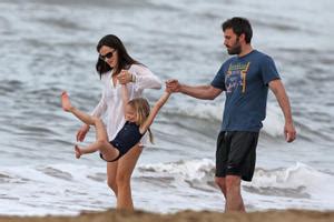 Jennifer Garner Bikini Beach Vacation Candids In Hawaii January