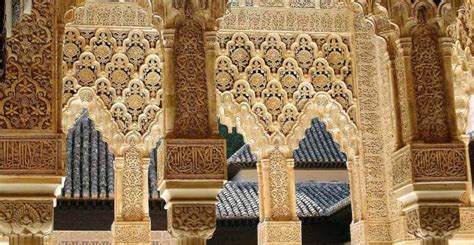 Alhambra Nasrid Palaces Guided Tour With Fast Track Getyourguide