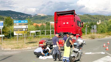 Santo Stefano Magra Incidente Mortale Il Secolo Xix