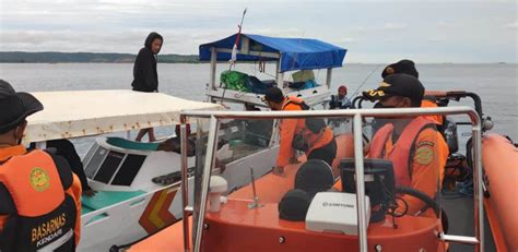 Basarnas Evakuasi 7 Warga Kendari Terjebak Di Longboat Mati Mesin Di