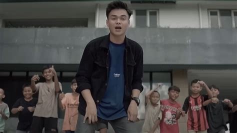 Lirik Lagu Dola Angga Dermawan Sedang Viral Di TikTok Dola Dola