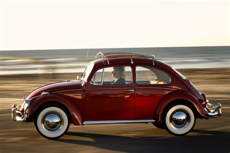 Volkswagen restaura un Beetle de 1967 utilizado a diario por su dueña