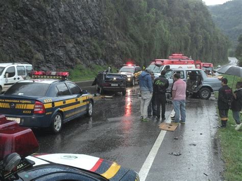 G1 Colisão frontal deixa um morto e quatro feridos na BR 386 no RS