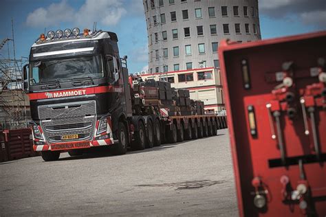 Volvo Fh Krachtpatser Voor Mammoet Truckstar