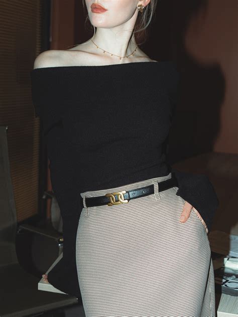 Прямая юбка миди с разрезом сзади :: LICHI - Online fashion store